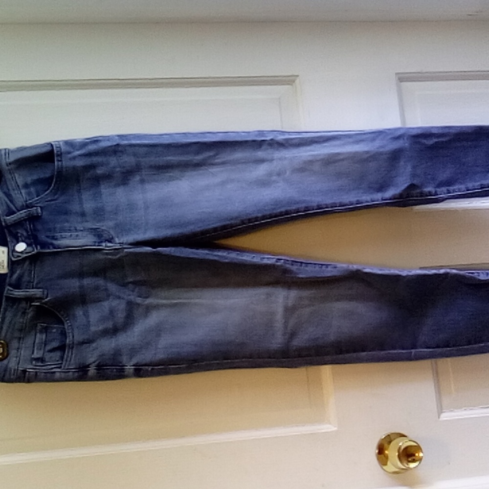 Petite skinny jeans